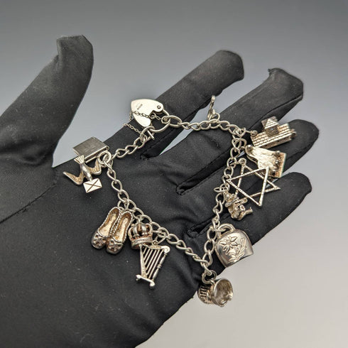 英国ヴィンテージ 純銀製 チャームブレスレット 31g